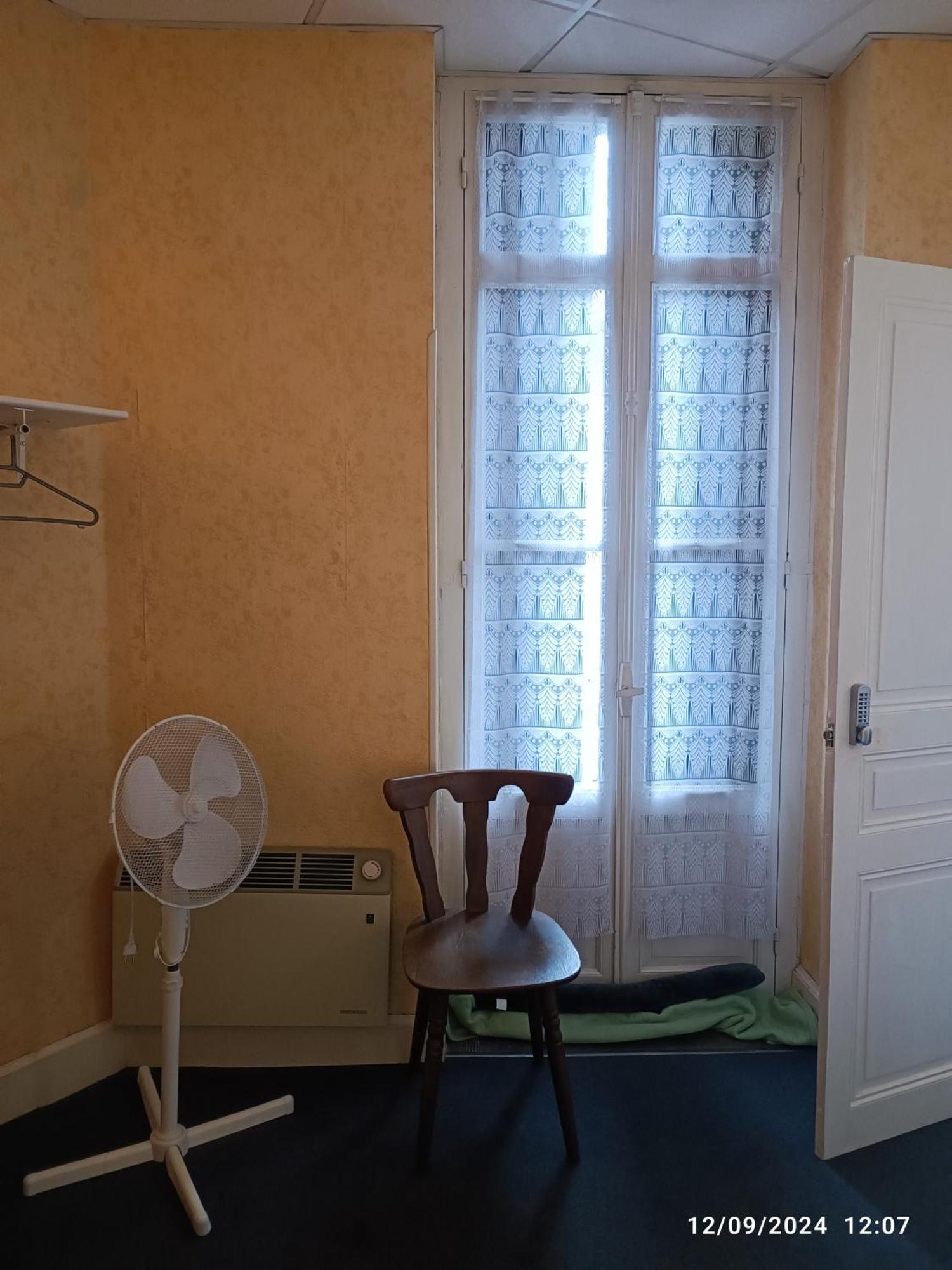 Chez Marie Et Didier 1 Minute A Pied Du Sanctuaire De Affittacamere *